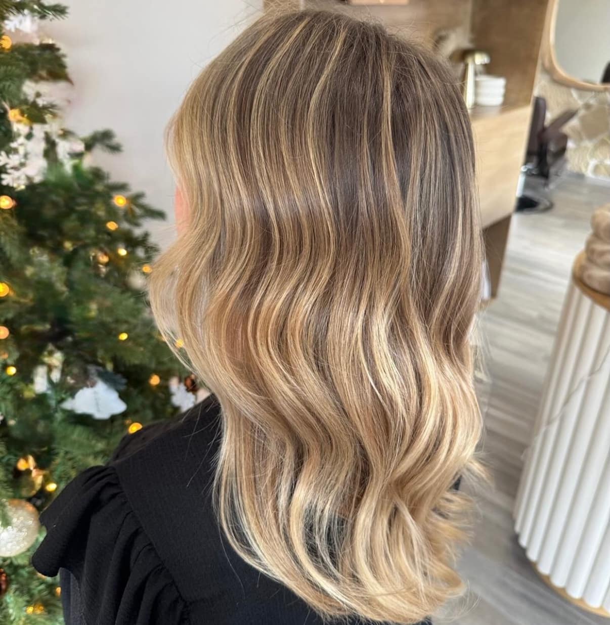 Balayage blond ondulé